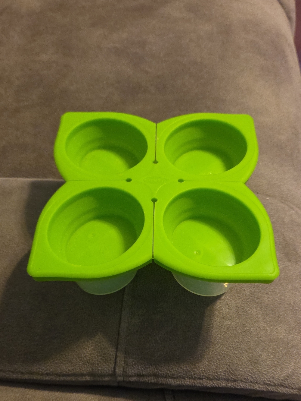 Herb Storage Container 4 Opennings